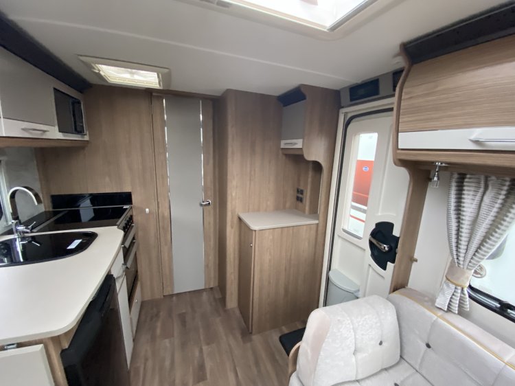 Coachman Vip Rear Island Bed Yorkshire Coast Caravans