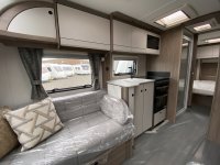 Coachman Acadia 545 2025 Layout