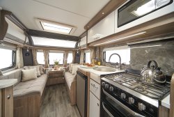 Coachman VIP 565 2025