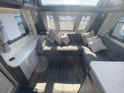 Coachman Lusso 1 2023 Transverse Bed