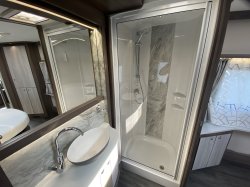 Coachman Lusso 1 2023 Transverse Bed