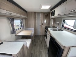 Coachman Acadia 520 2021