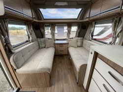 Coachman VIP 575 2016 Island Bed