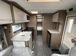 Coachman Acadia 545 2025