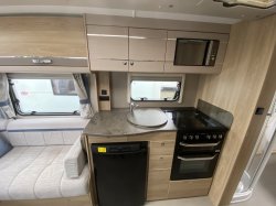 Elddis Chatsworth 550 2019