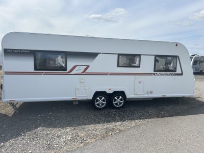 Bailey Unicorn Pamplona 2018 Rear Island Bed (Reserved)