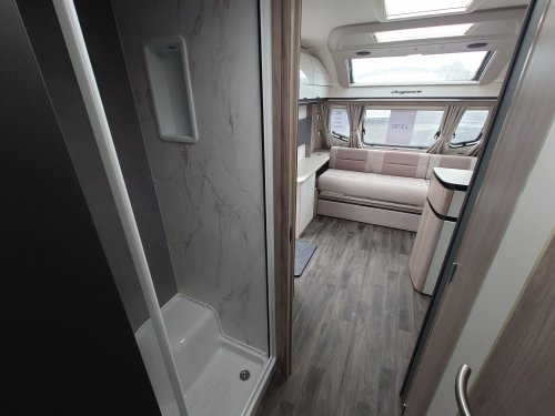Swift Elegance Grande 760 2024 | Yorkshire Coast Caravans